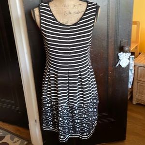 Max Studio dress, size L, in excellent preowned condition